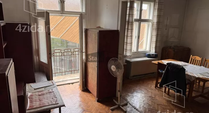 Četvoroiposoban stan | 4zida