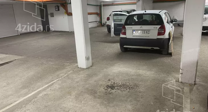 Garaža | 4zida