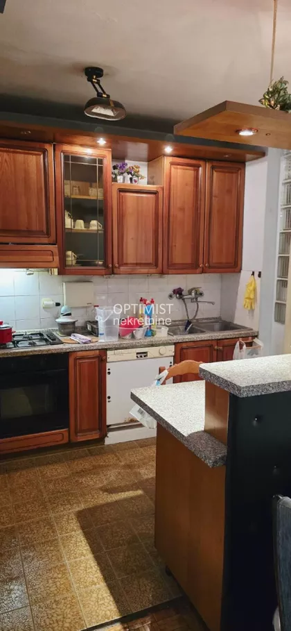 Braće Srnić | 4zida.rs