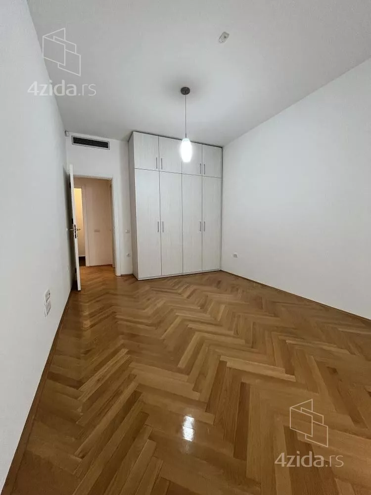 Kancelarija | 4zida