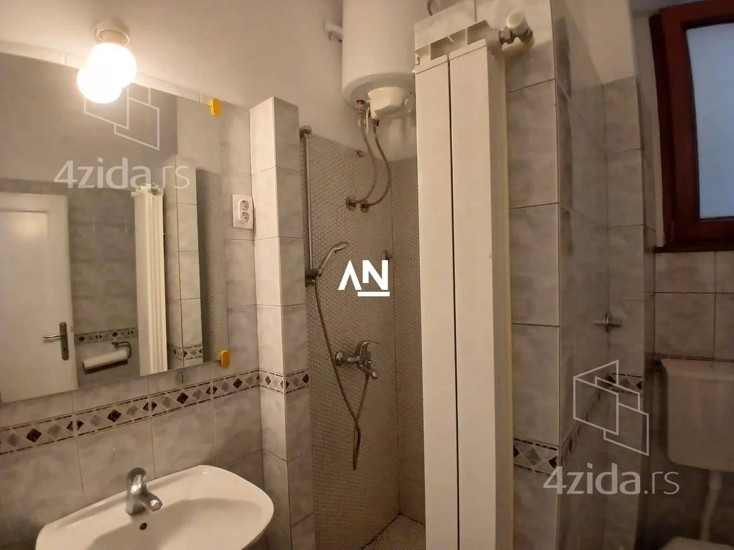 Kancelarija | 4zida