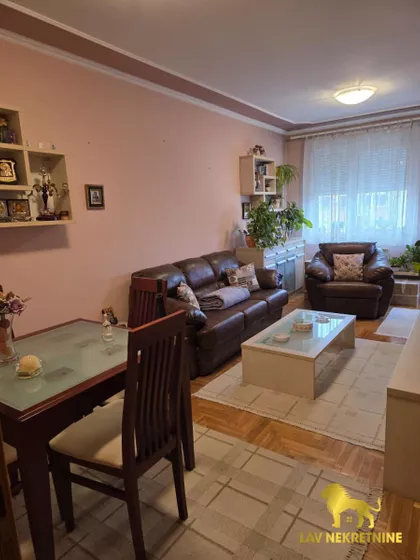 HADŽI RUVIMOVA | 4zida.rs