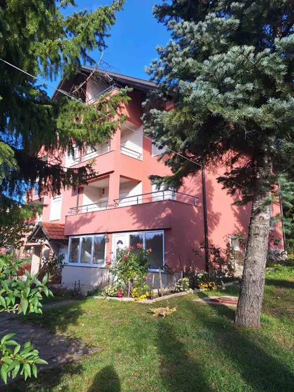 Mijaila Radovića | 4zida.rs