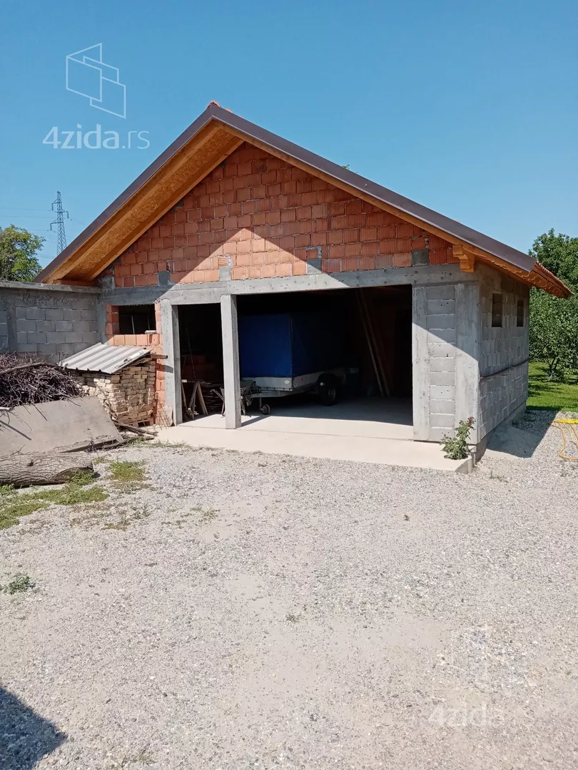 3-etažna kuća | 4zida