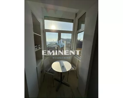 Vele Nigrinove | 4zida.rs