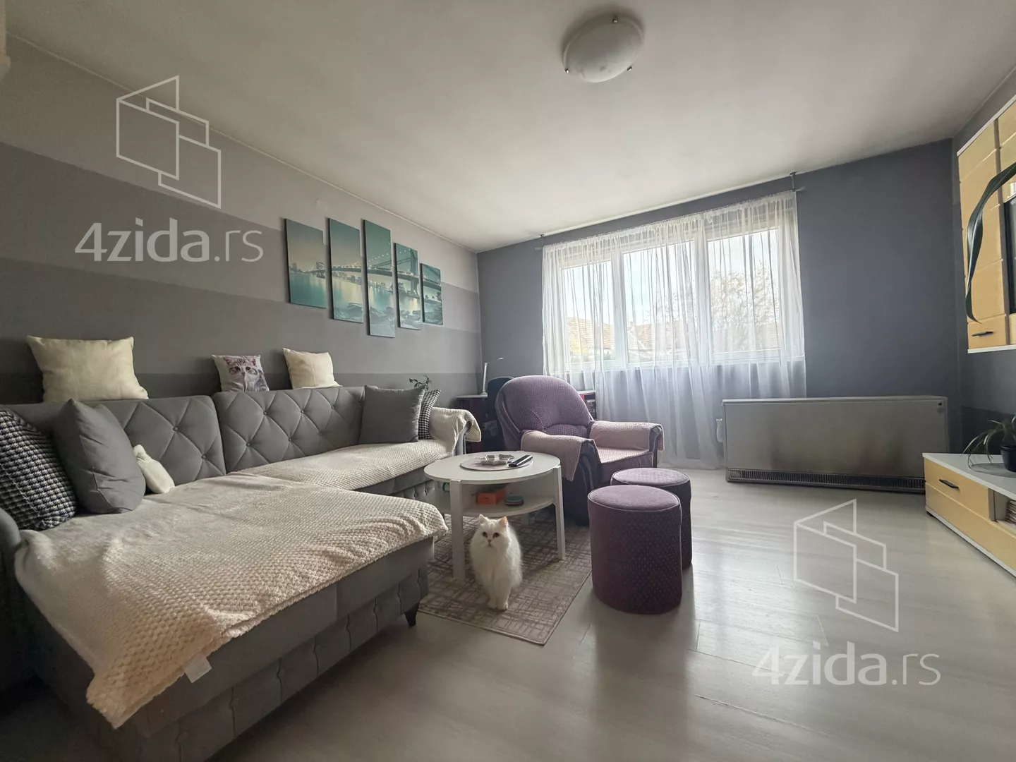 Dvoiposoban stan | 4zida