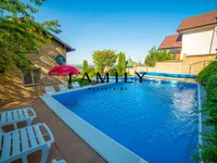 Rakovac, Okolne lokacije, Beočin | 4zida.rs