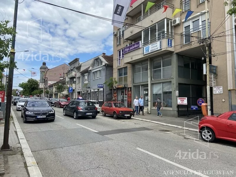 Poslovni prostor | 4zida