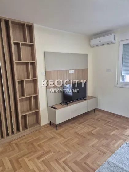 Križanićeva | 4zida.rs