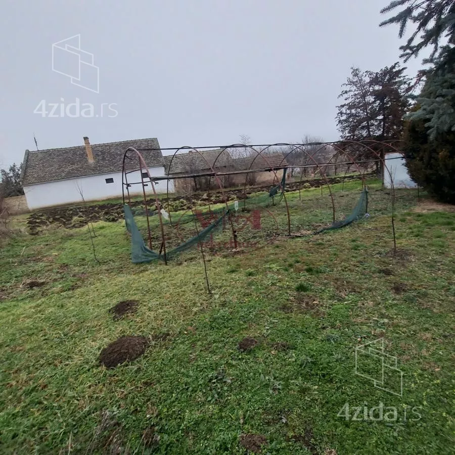 Plac | 4zida