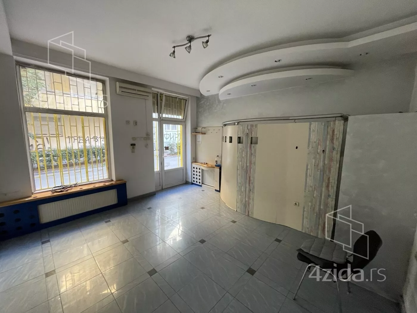 Poslovni prostor | 4zida