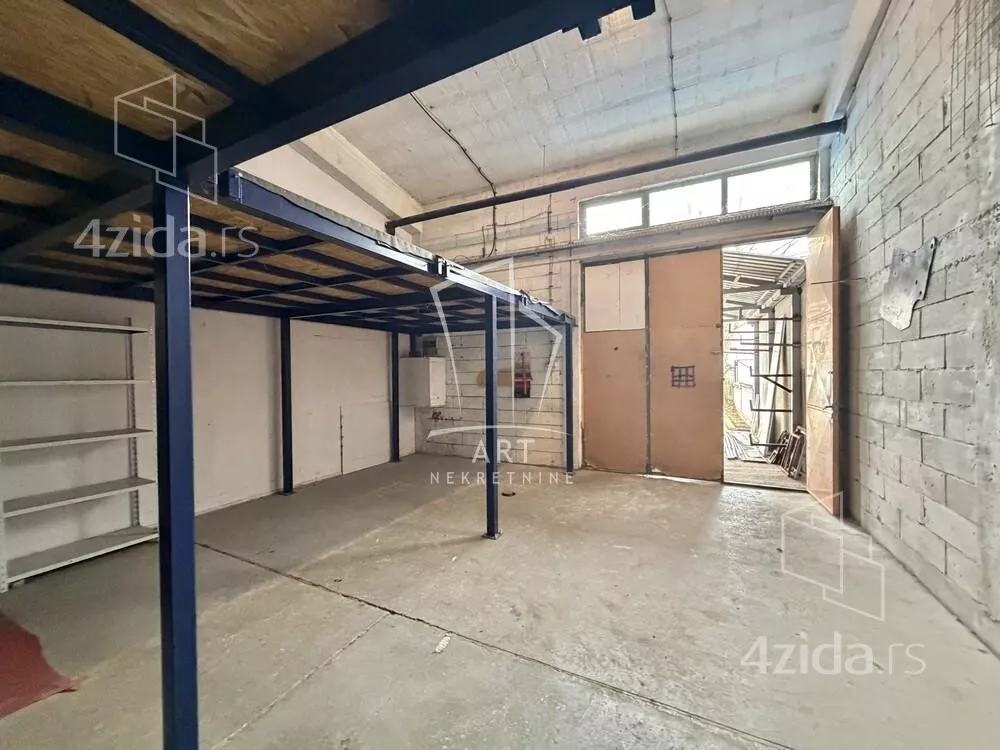 Poslovni prostor | 4zida