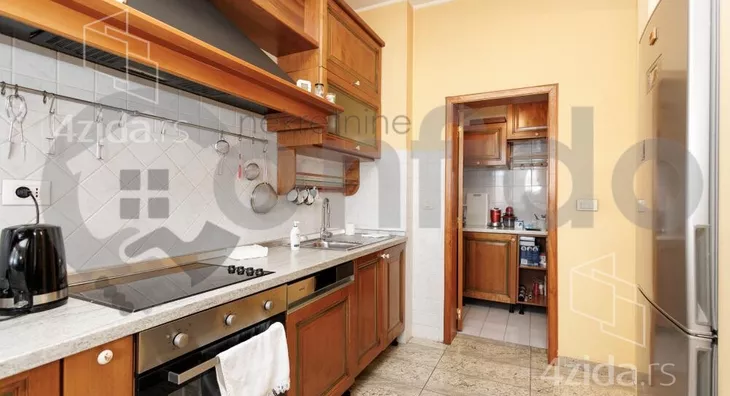 Petosoban stan | 4zida