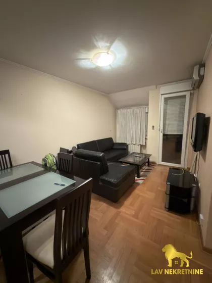 AUGUSTA CESARCA | 4zida.rs