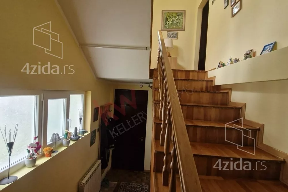 3-etažna kuća | 4zida