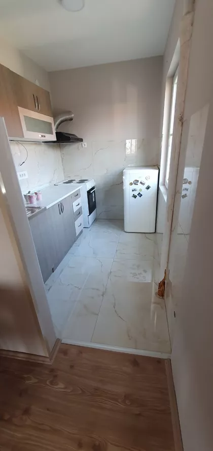 Nikole Tesle 30 | 4zida.rs
