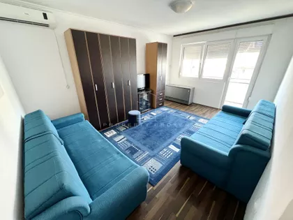 Dr Nika Miljanića | 4zida.rs