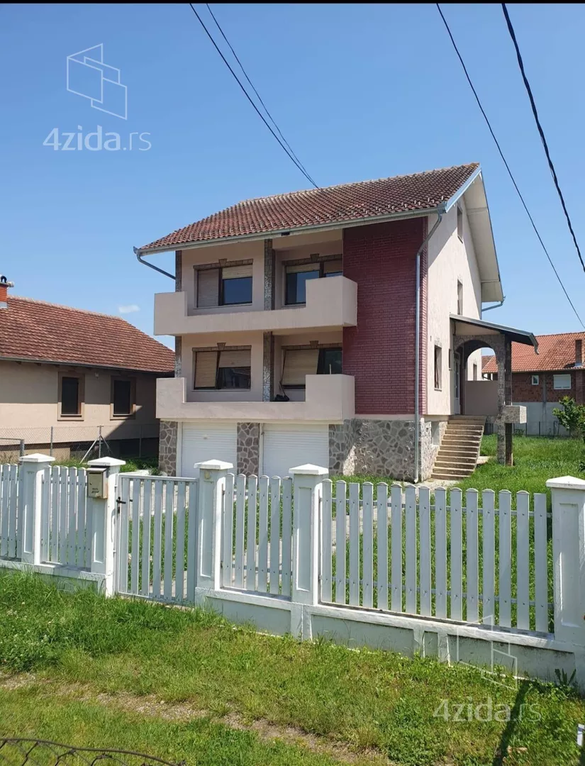 3-etažna kuća | 4zida