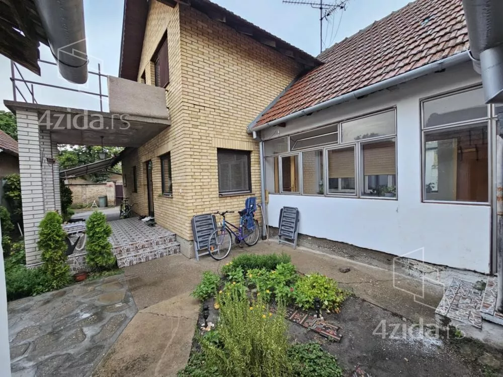 Kuća | 4zida