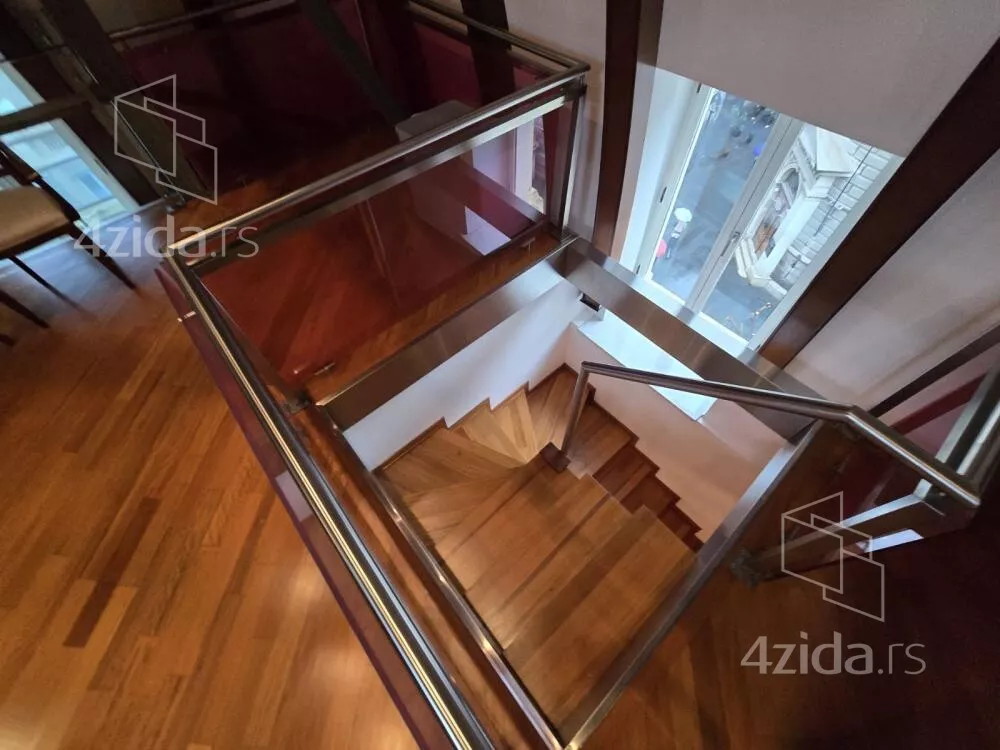 Šestosoban stan | 4zida