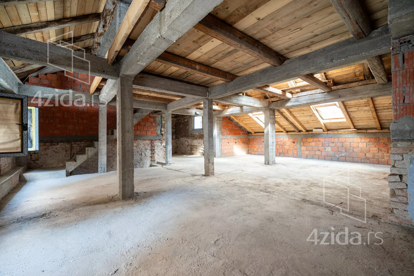 Poslovni prostor | 4zida