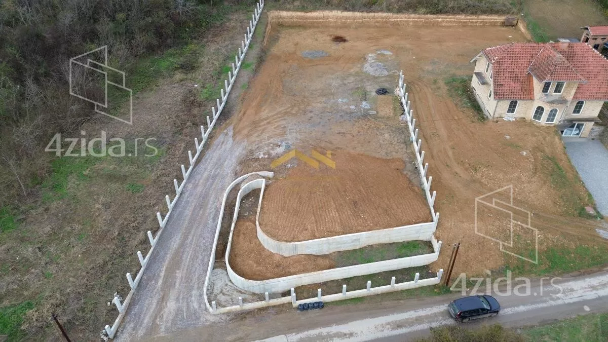 Građevinsko zemljište | 4zida
