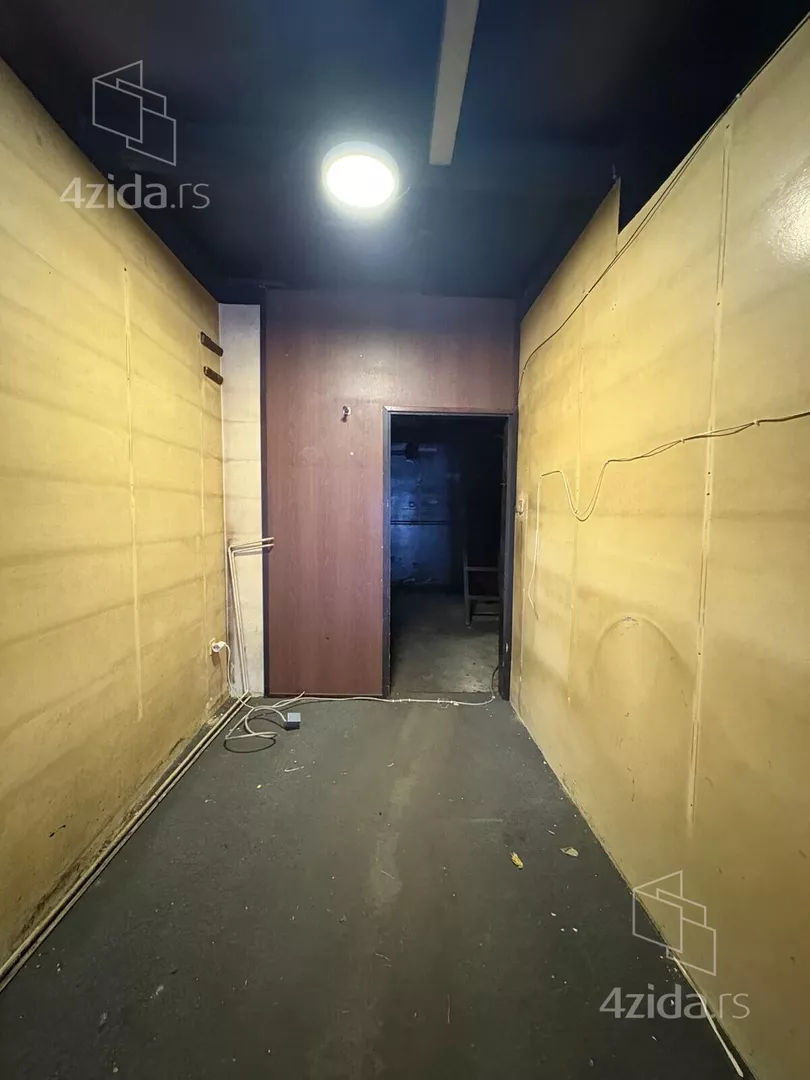 Lokal | 4zida