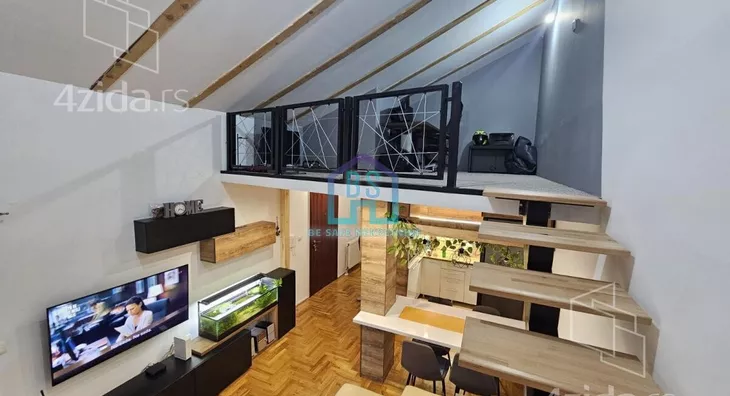 Troiposoban stan | 4zida