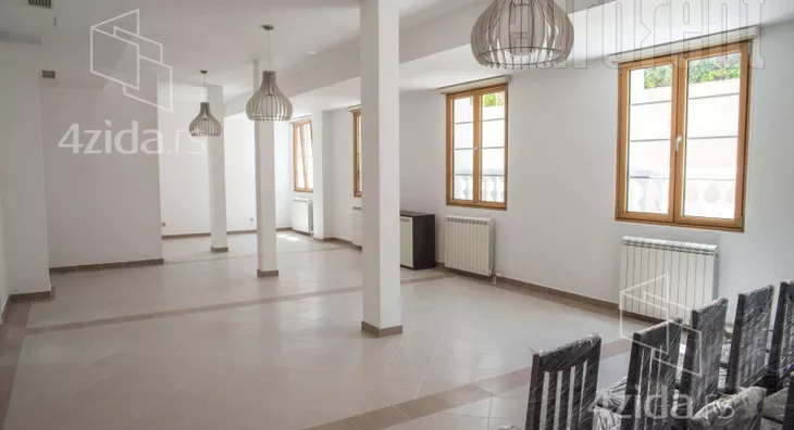 4-etažna kuća | 4zida