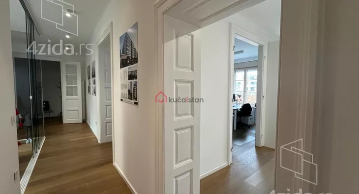 Petosoban stan | 4zida