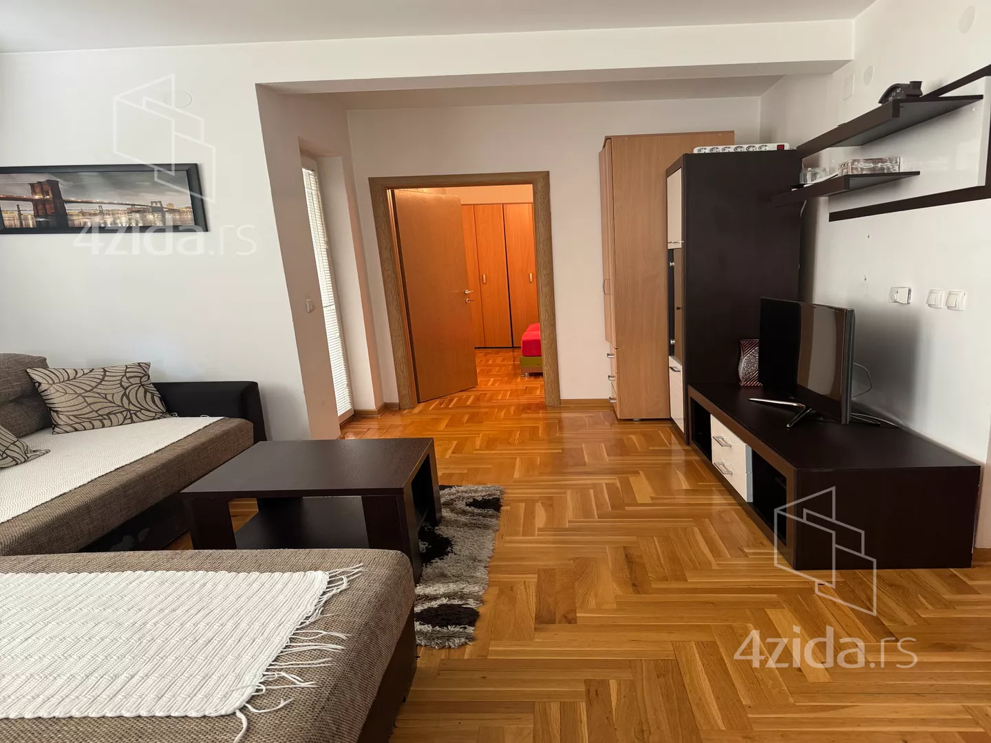 Jednoiposoban stan | 4zida