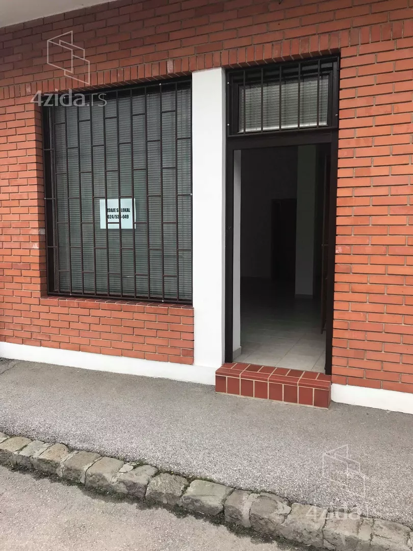 Lokal | 4zida