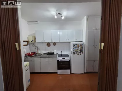 Šest Topola | 4zida.rs