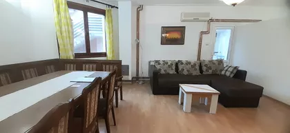 Milana Uzelca | 4zida.rs