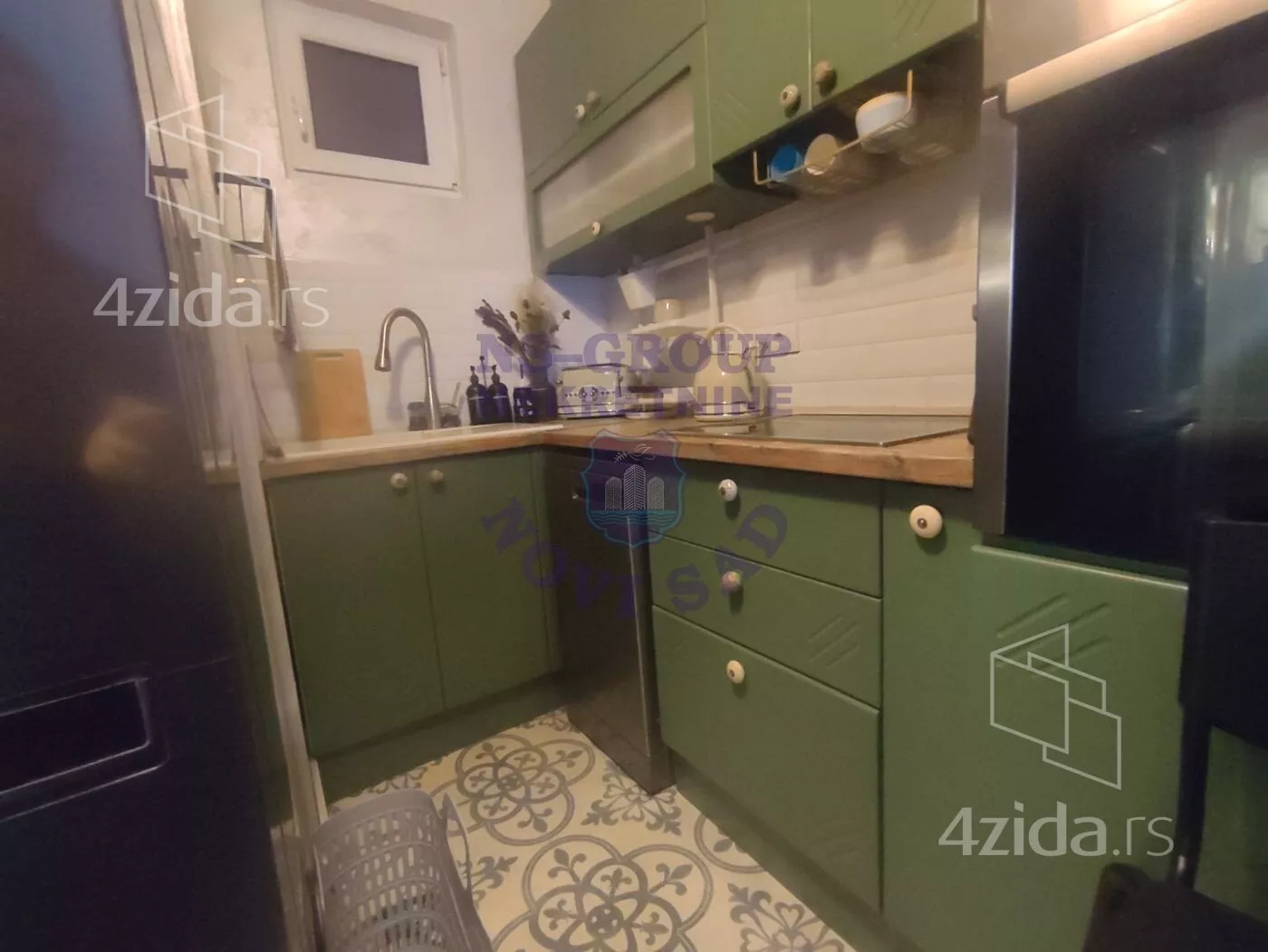 Četvorosoban stan | 4zida