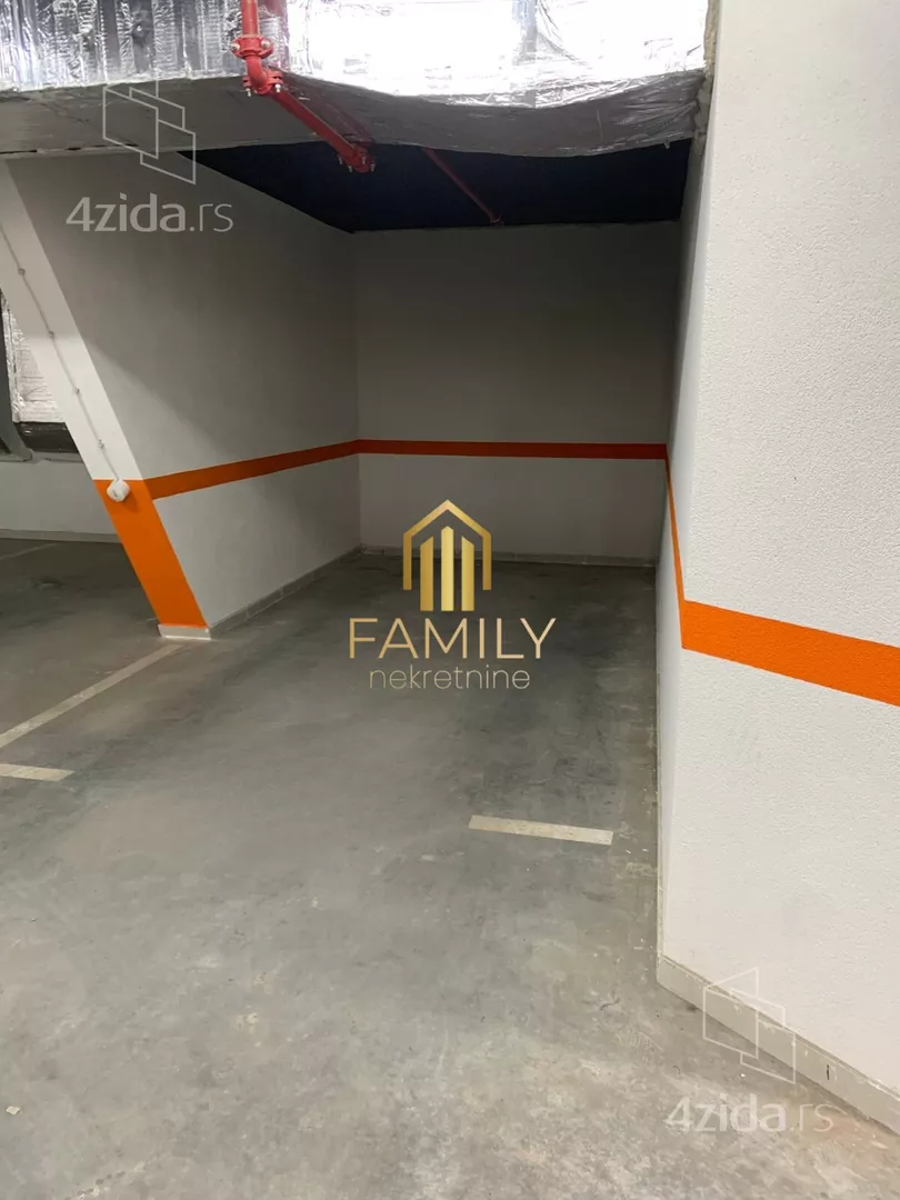 Parking | 4zida