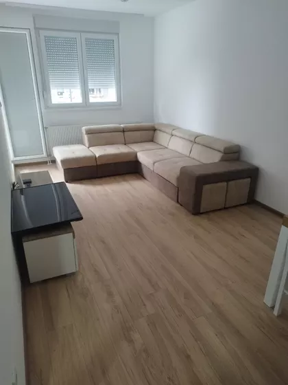 Orlovićeva 72 | 4zida.rs