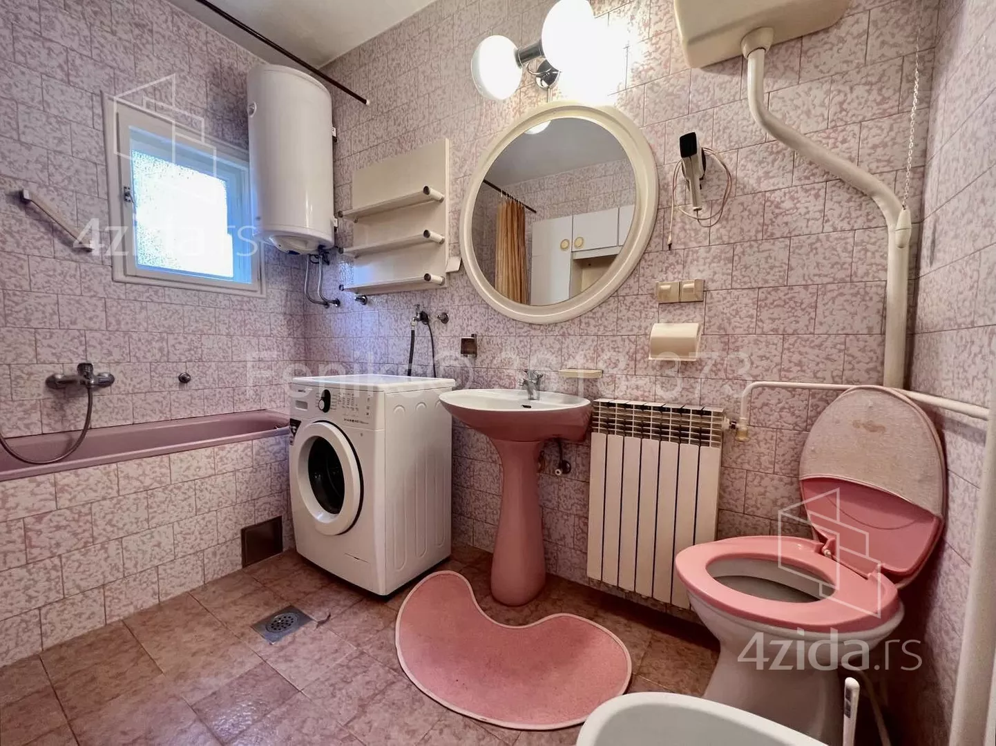 Četvoroiposoban stan | 4zida