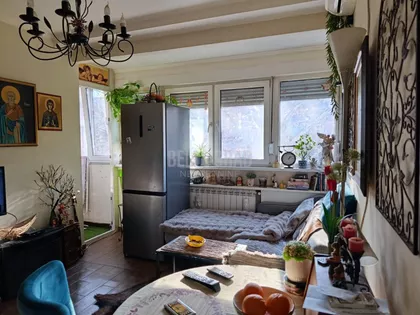 Studentska | 4zida.rs