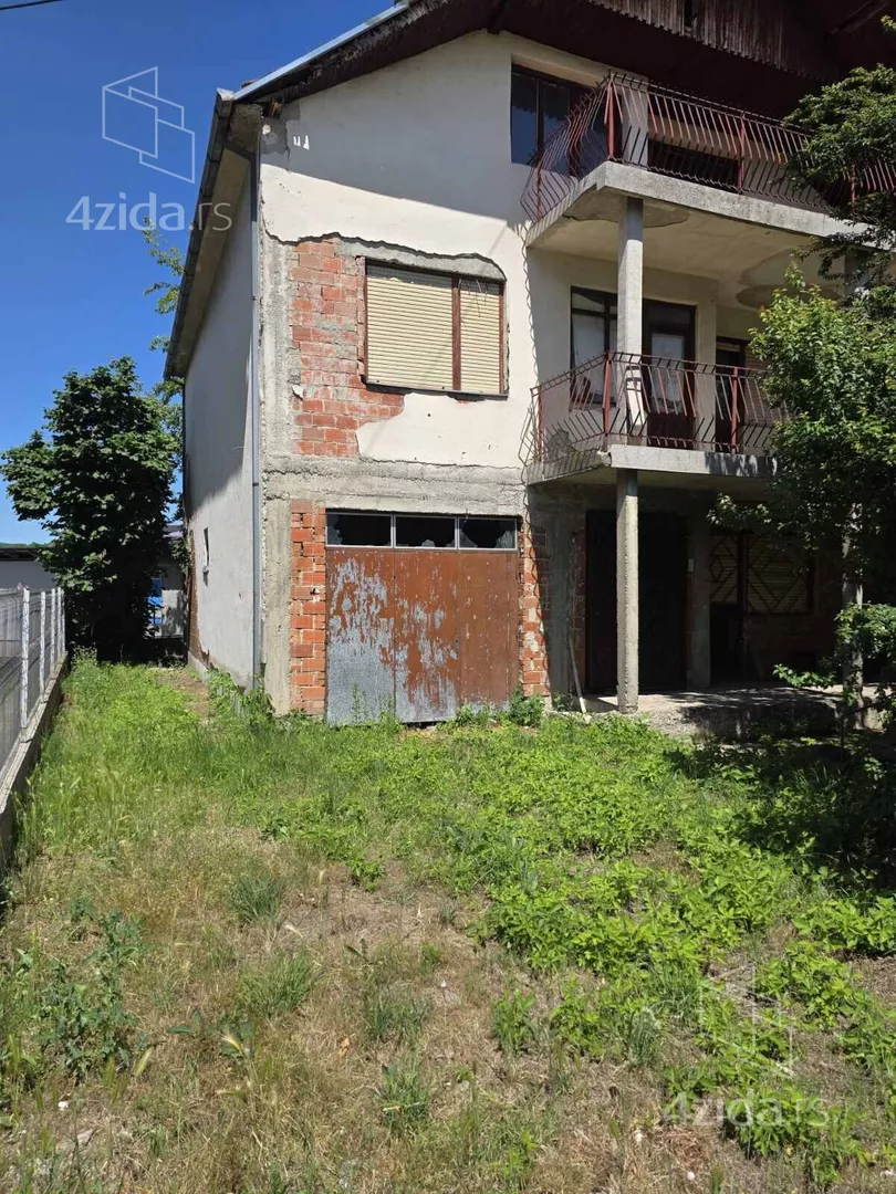 3-etažna kuća | 4zida