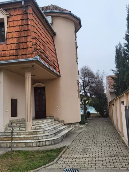 Romanijska | 4zida.rs