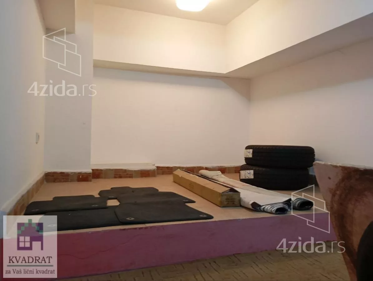 Lokal | 4zida