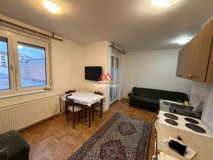 Janka Čmelika | 4zida.rs