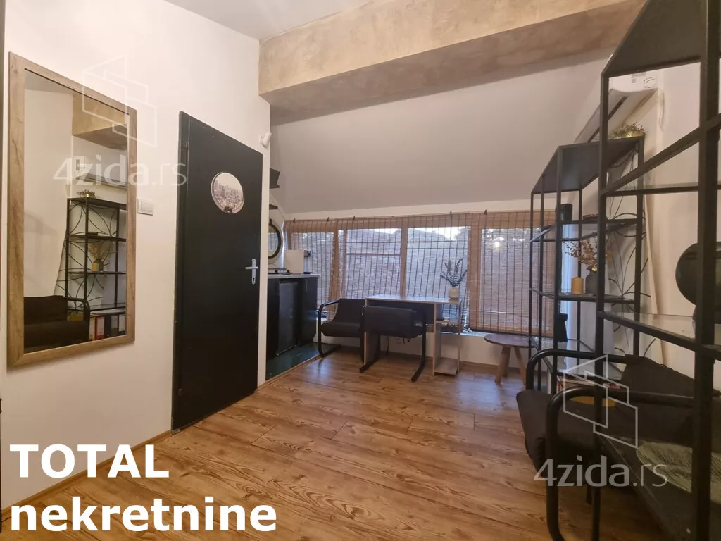 Lokal | 4zida