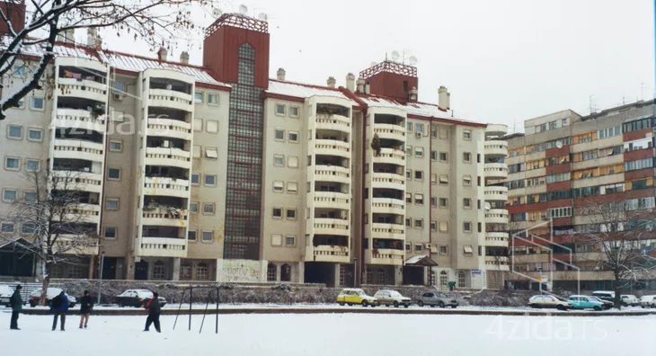 Petosoban stan | 4zida