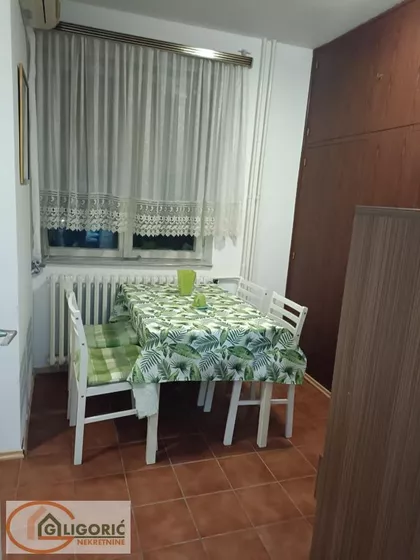 Novosadska | 4zida.rs