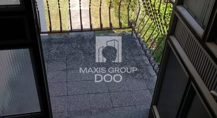 Četvoroiposoban stan | 4zida