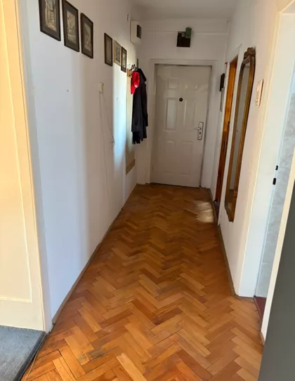 Luja Adamiča 27 | 4zida.rs