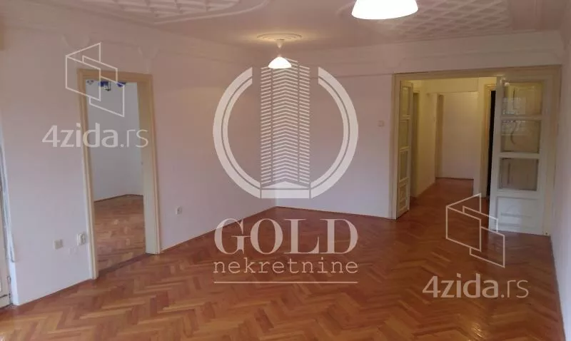 Četvoroiposoban stan | 4zida