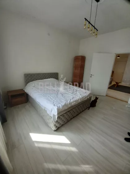 Francuska | 4zida.rs